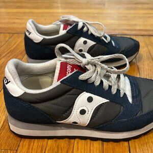 Boys Saucony Size 4.5